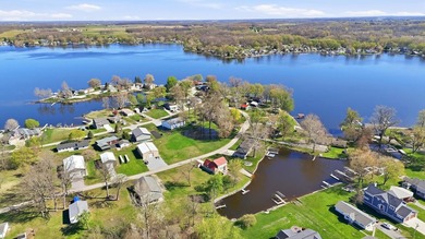 **BACK ON THE MARKET AT NO FAULT OF THE SELLERS** - photo 4