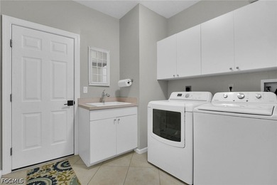 Welcome to Shadow Wood at The Brooks! This spacious Kingfisher - photo 31