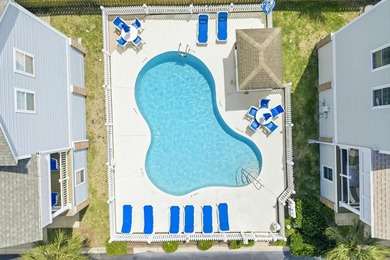 Beautifully upgraded, corner-lot home in desirable Surfside - photo 4