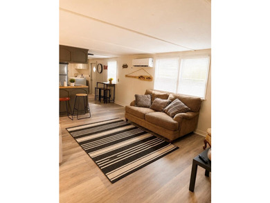 Welcome to Rayburn Country! This well-maintained 2-bedroom - photo 1