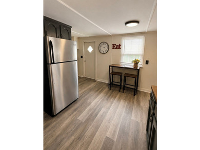 Welcome to Rayburn Country! This well-maintained 2-bedroom - photo 6