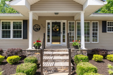 Lake Hartwell 5 BR/3BA Home | Level Lot | Dock - photo 2