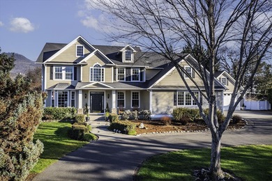 (private lake, pond, coastal) Home For Sale in Medford Oregon