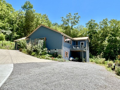 NEW PRICE!!!!!! Discover the perfect blend of elegance and - photo 2