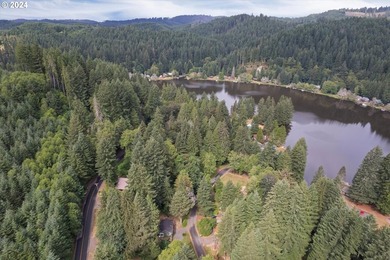 Life is good at the serene Fishhawk Lake! Set along the deer and - photo 3