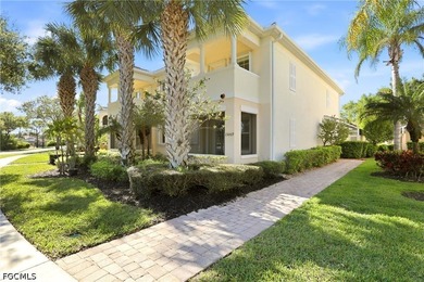 (private lake, pond, coastal) Townhome/Townhouse For Sale in Bonita Springs Florida