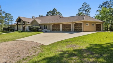 Experience luxury living in this stunning 3 bedroom, 3 full & 2 - photo 9