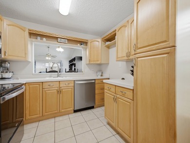 3BR/2.5BA townhome in the heart of Wellington, priced below - photo 13