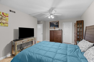 PANORAMIC MOUNTAIN VIEWS, peaceful wooded scenery, and - photo 28