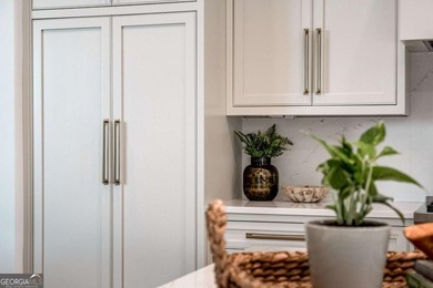 Luxury, Location and Lake Life - Perfected. Experience refined - photo 30
