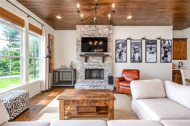 Experience Lake Martin living in this beautifully designed - photo 31