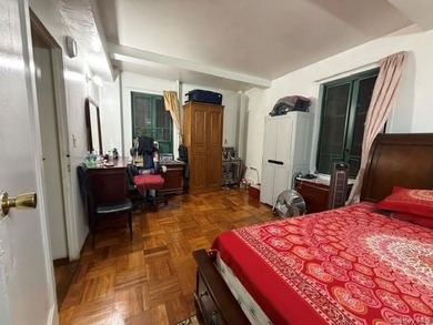 Welcome to this exceptionally rare and spacious 613 sq. ft - photo 3
