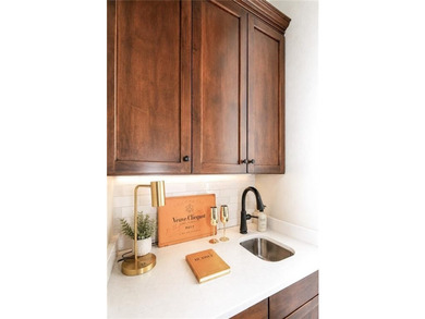 Experience Lake Martin living in this beautifully designed - photo 34