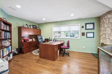 Welcome to 12 Ridge Ct, located in the heart of Old Brookville - photo 35