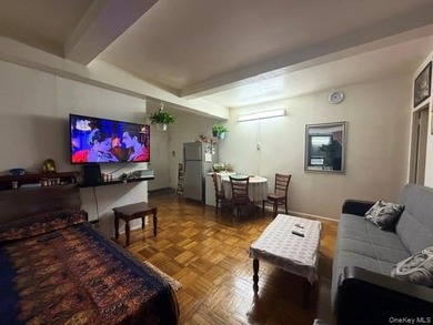 Welcome to this exceptionally rare and spacious 613 sq. ft - photo 8