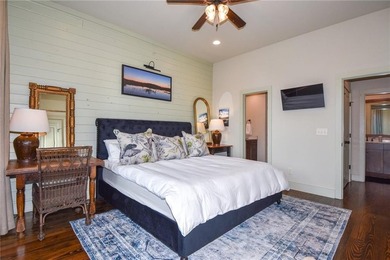Experience Lake Martin living in this beautifully designed - photo 40