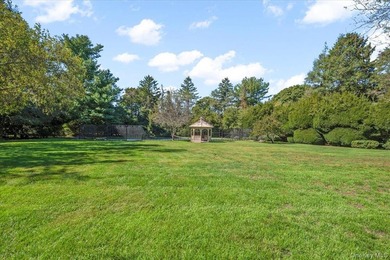 Welcome to 12 Ridge Ct, located in the heart of Old Brookville - photo 46