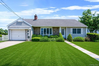 Super opportunity to own well maintained ranch style home in - photo 1