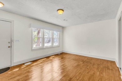 Investors take note! 5533 Read Street offers incredible value - photo 3