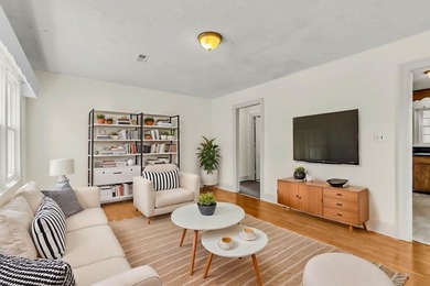 Investors take note! 5533 Read Street offers incredible value - photo 4