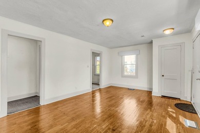 Investors take note! 5533 Read Street offers incredible value - photo 6