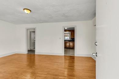 Investors take note! 5533 Read Street offers incredible value - photo 7