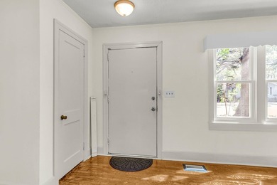 Investors take note! 5533 Read Street offers incredible value - photo 8