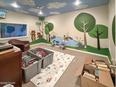 Prime opportunity in the heart of downtown Joplin! This 5,600 sq