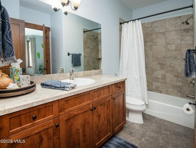 Experience the gold standard of living in Aidan's Meadow with - photo 10
