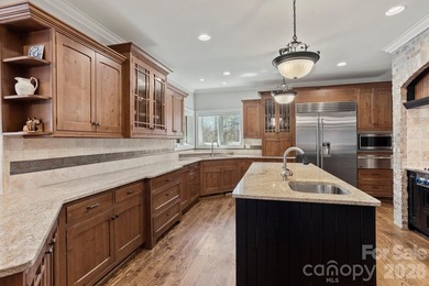 Stunning Estate Home in Prestigious Kenmure Golf Community - photo 22