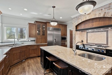 Stunning Estate Home in Prestigious Kenmure Golf Community - photo 23