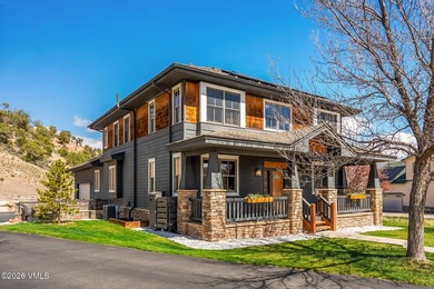 This stunning single family home offers the ultimate mountain - photo 3