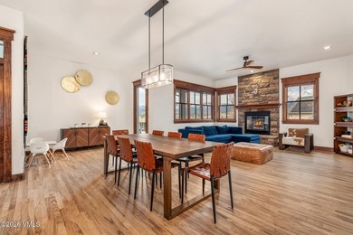 This stunning single family home offers the ultimate mountain - photo 7
