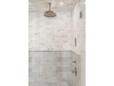 A sophisticated and luxurious townhouse-style condominium - photo 33