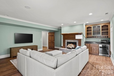 Stunning Estate Home in Prestigious Kenmure Golf Community - photo 43