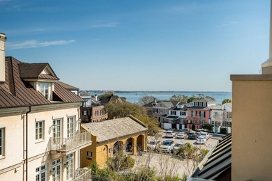 A sophisticated and luxurious townhouse-style condominium - photo 53