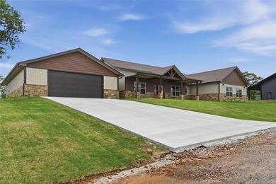 Now includes 5 bedrooms AND a 30X50 finished garage/shop! - photo 2