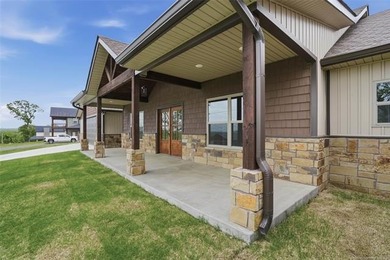 Now includes 5 bedrooms AND a 30X50 finished garage/shop! - photo 7