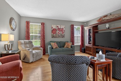 Don't miss the opportunity to own this beautifully maintained - photo 8
