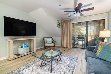 Welcome to this beautifully updated top-floor end-unit 1-bedroom - photo 7
