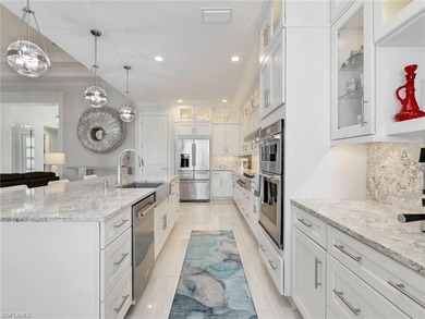 This exceptional lakefront residence blends luxury design, high - photo 5