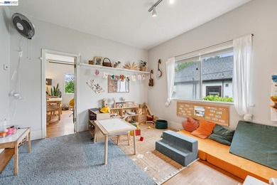 Surrounded by an abundant orchard, this sunny Bay Area Edwardian - photo 12