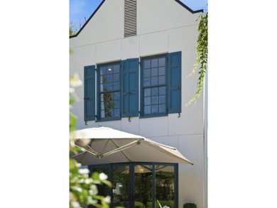 Tucked away on one of Charleston's most coveted hidden alleys, 4 - photo 10