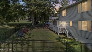Situated on a beautifully wooded lot in the heart of Baneberry - photo 33