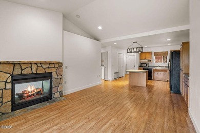 Hidden Cove Beckons - a rare 5 bedroom lakefront sanctuary where - photo 40