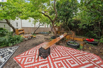 Surrounded by an abundant orchard, this sunny Bay Area Edwardian - photo 44