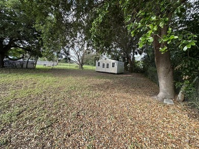Charming 2-bedroom, 2-bath home in Port St. Lucie! This property - photo 6