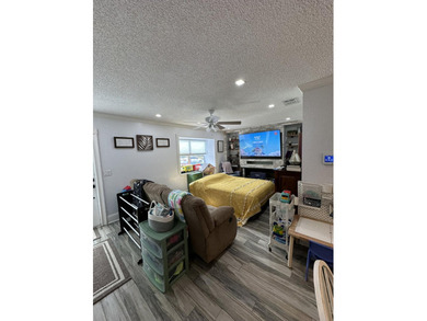 Charming 2-bedroom, 2-bath home in Port St. Lucie! This property - photo 7