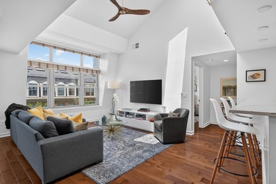 This stunning and contemporary 1,486 sq. ft. penthouse 3 bed 2 - photo 8