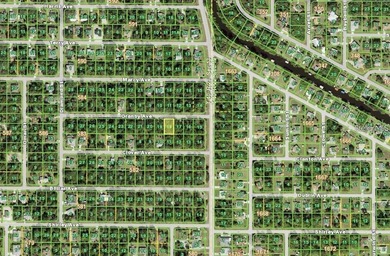 This gorgeous vacant lot is mean to be enjoyed. Surrounded by - photo 2